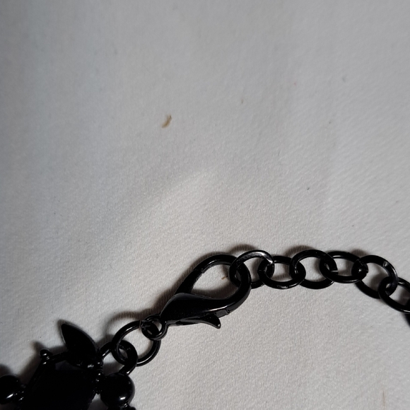 Chic Black Crystal Necklace - Picture 4 of 4